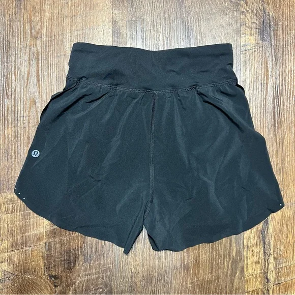 Lululemon Fast and Free High-Rise Classic-Fit Split Short 3” - Reflective Hem - Picture 5 of 7